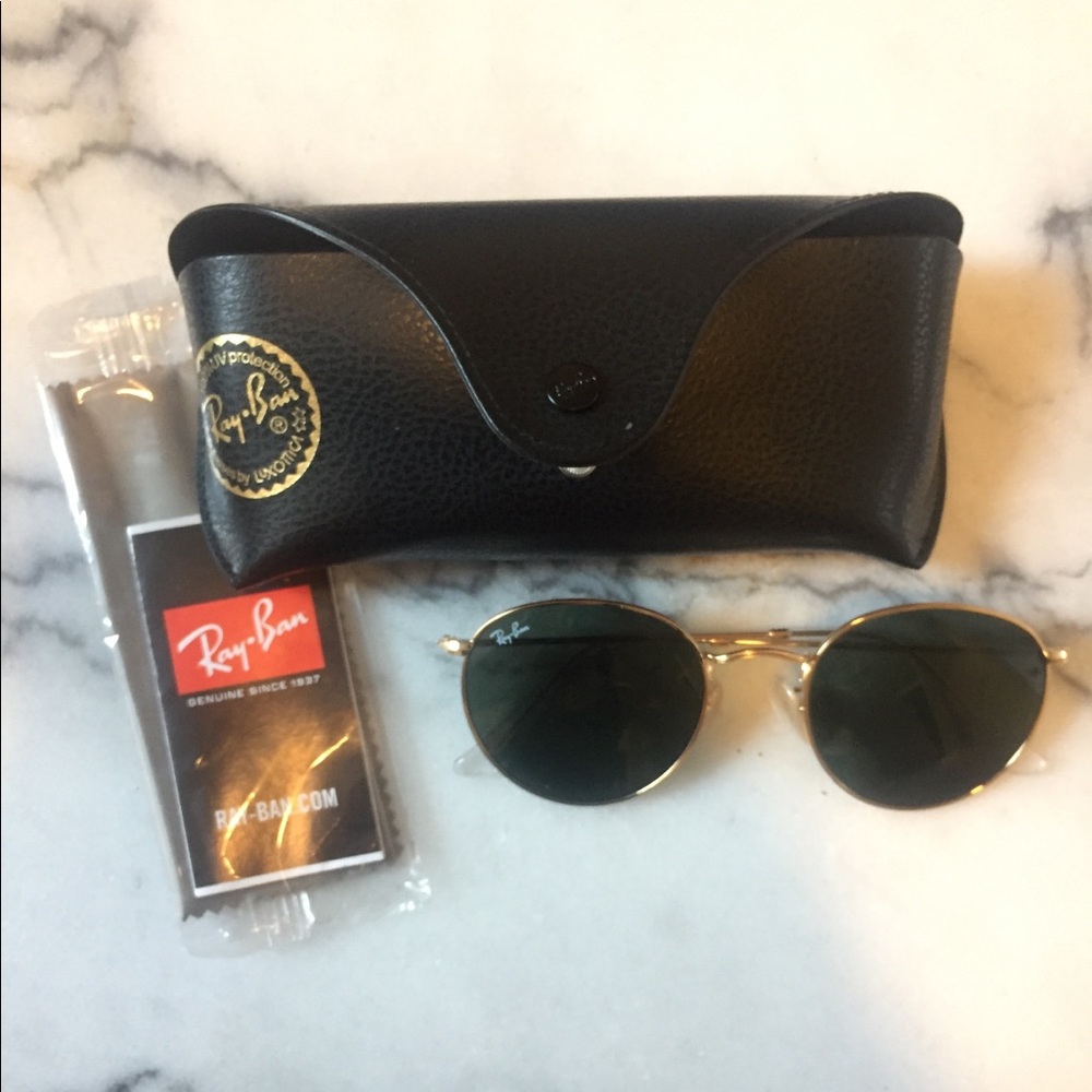 Ray-Ban Gold Round Metal Sunglasses (Model RB3447)